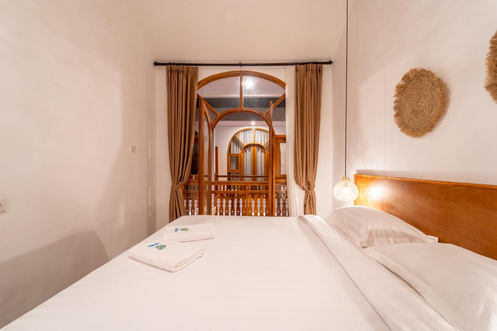 Yulaman Hotel 吉利特拉旺安 外观 照片