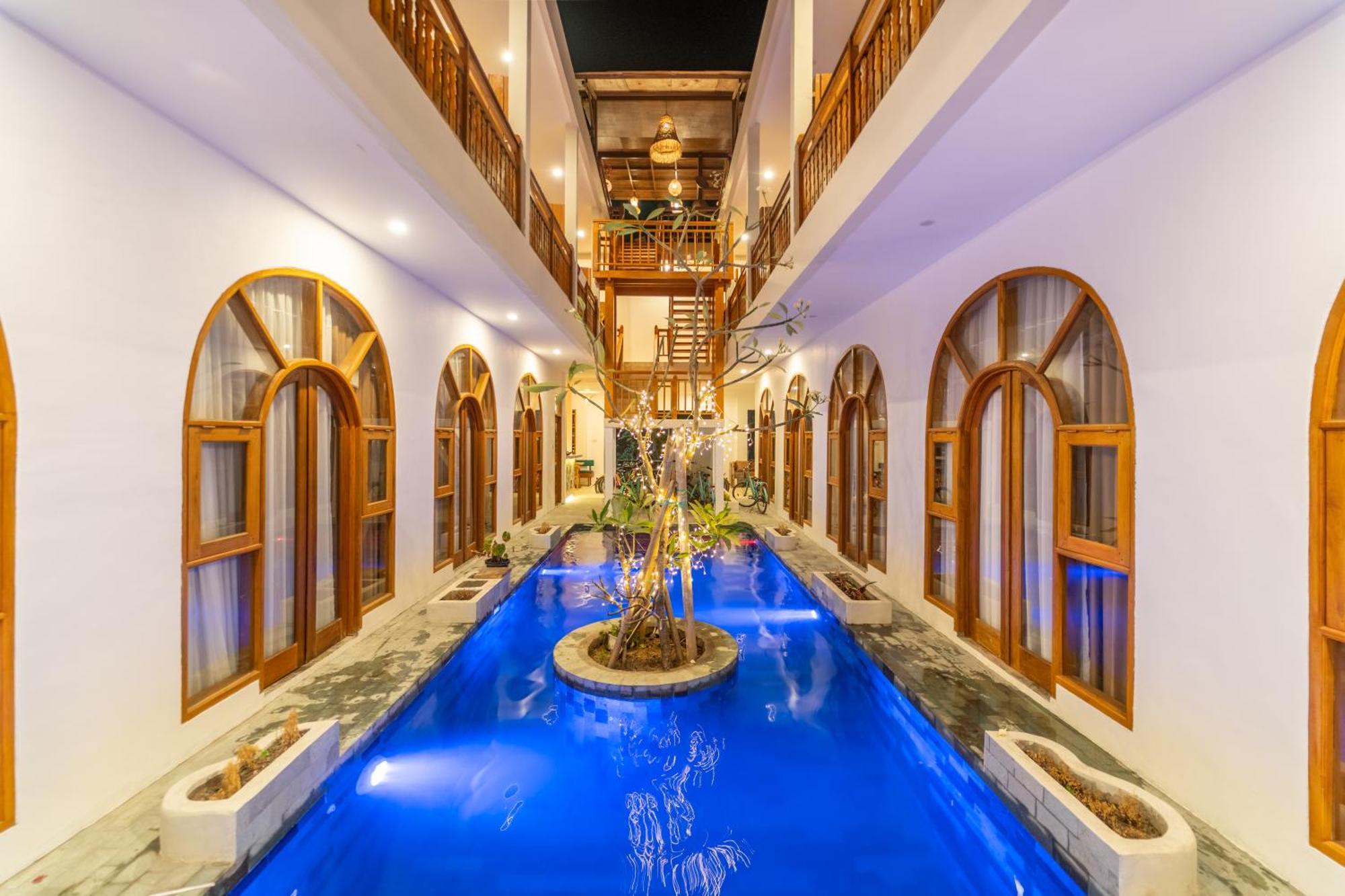 Yulaman Hotel 吉利特拉旺安 外观 照片